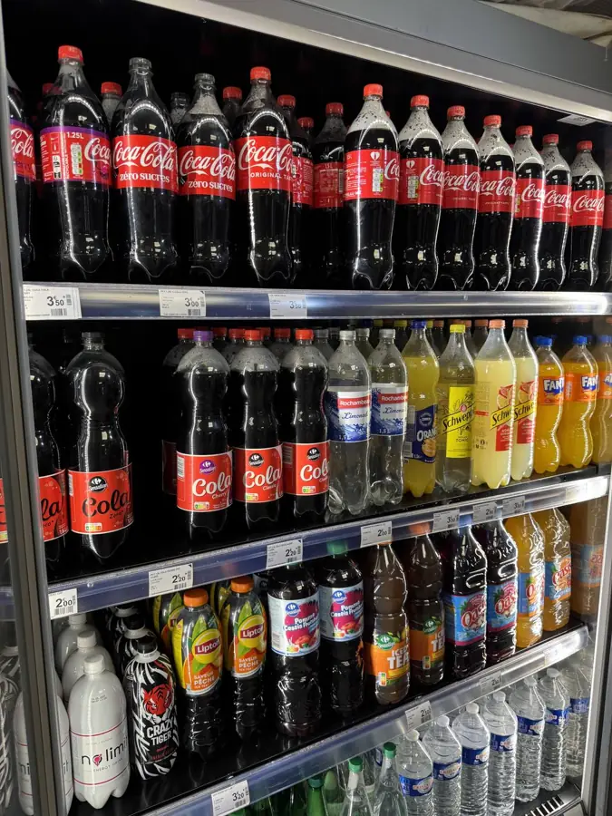Frigo Coca-Cola et sodas de l'épicerie Proxi Dombasle